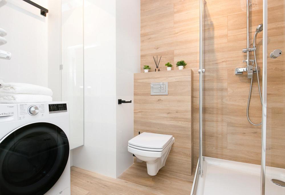 그단스크 Apartament Black Zajezdnia Wrzeszcz 아파트 외부 사진